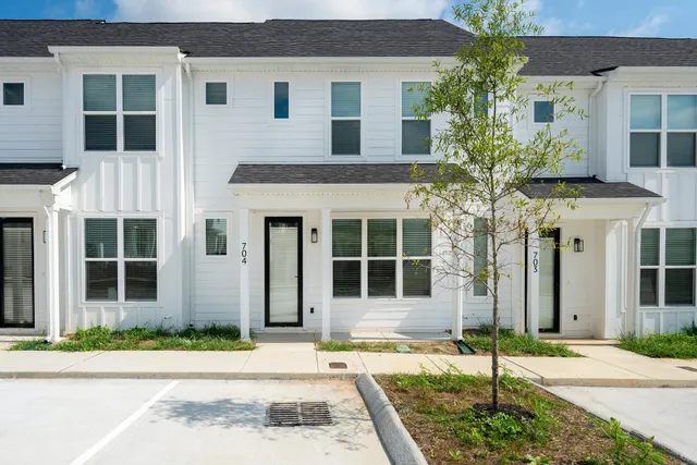 $259,000 | 704 Laura Ward Place, Lebanon, TN 37087