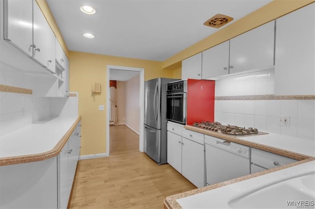 116 Segsbury Road Amherst, NY 14221 - Photo 20 of 38