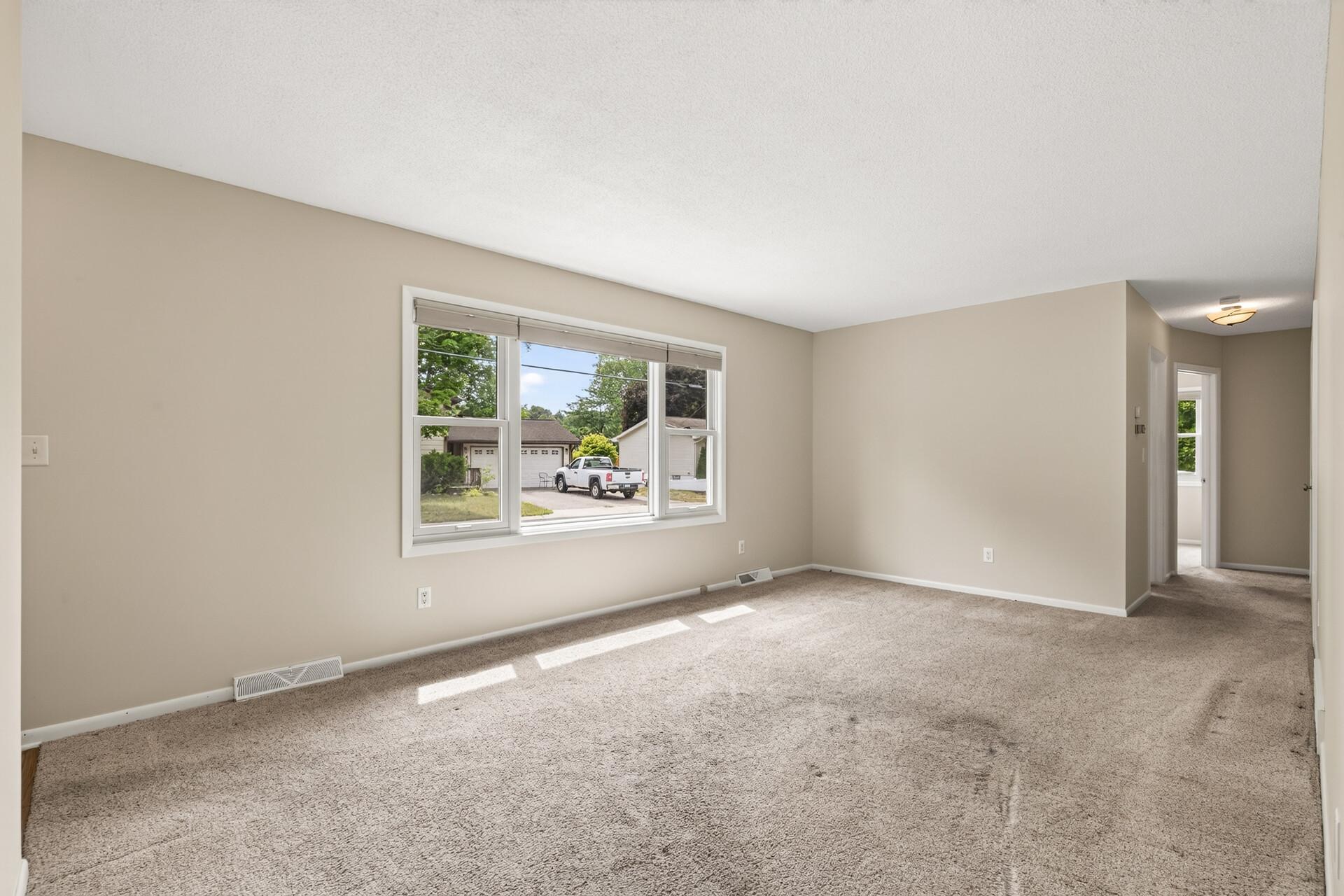 4638 Bedford Road Mound, MN 55364 - Photo 6 of 27 Gallery Image 6