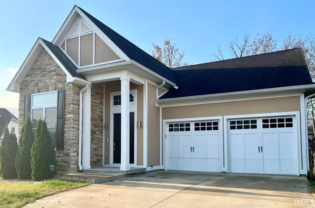 $689,900 | 1610 South Hathaway Court, Bloomington, IN 47401