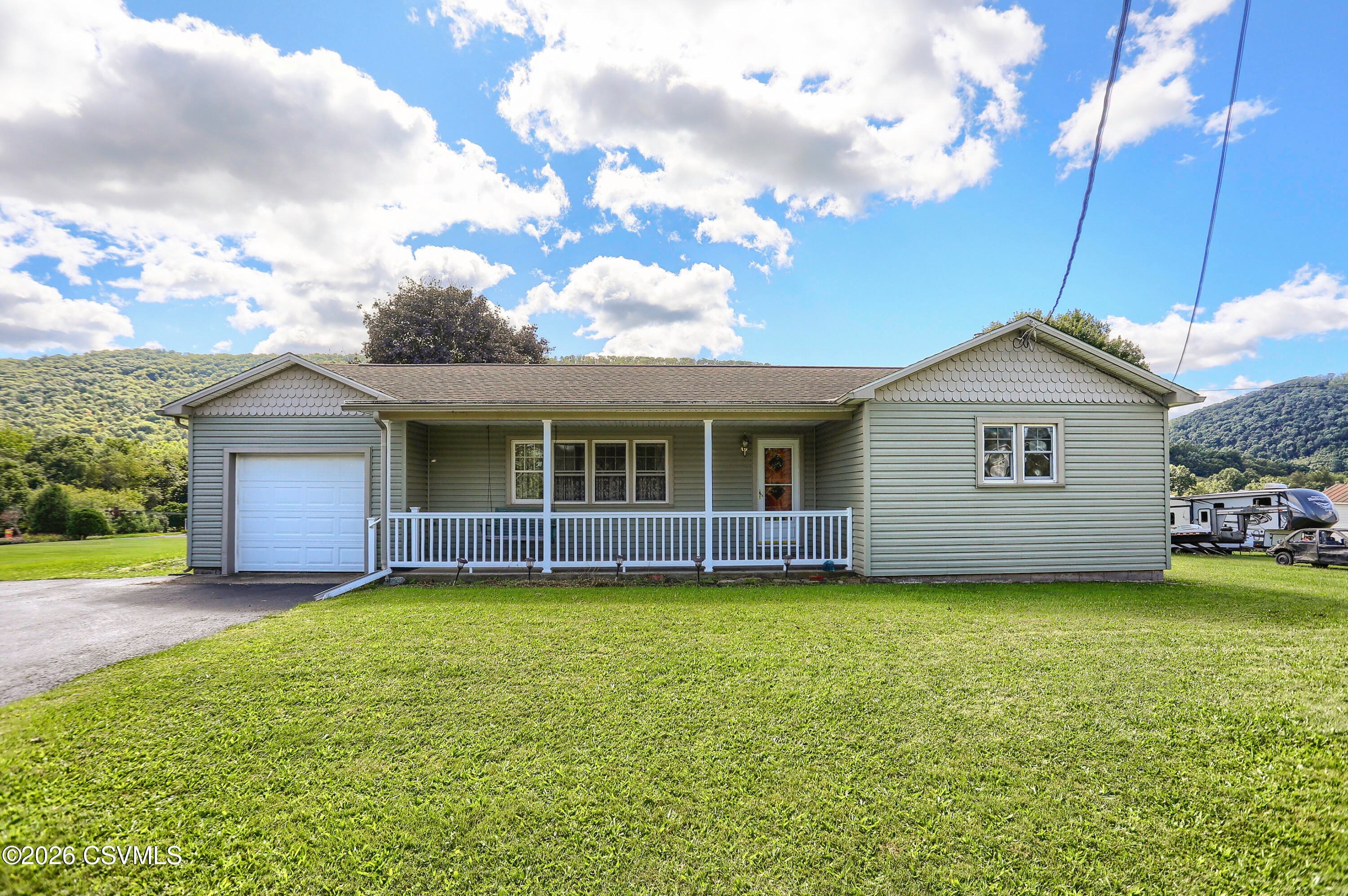 1647 Ridge Road Klingerstown, PA 17941 - Photo 2 of 33 Gallery Image 2