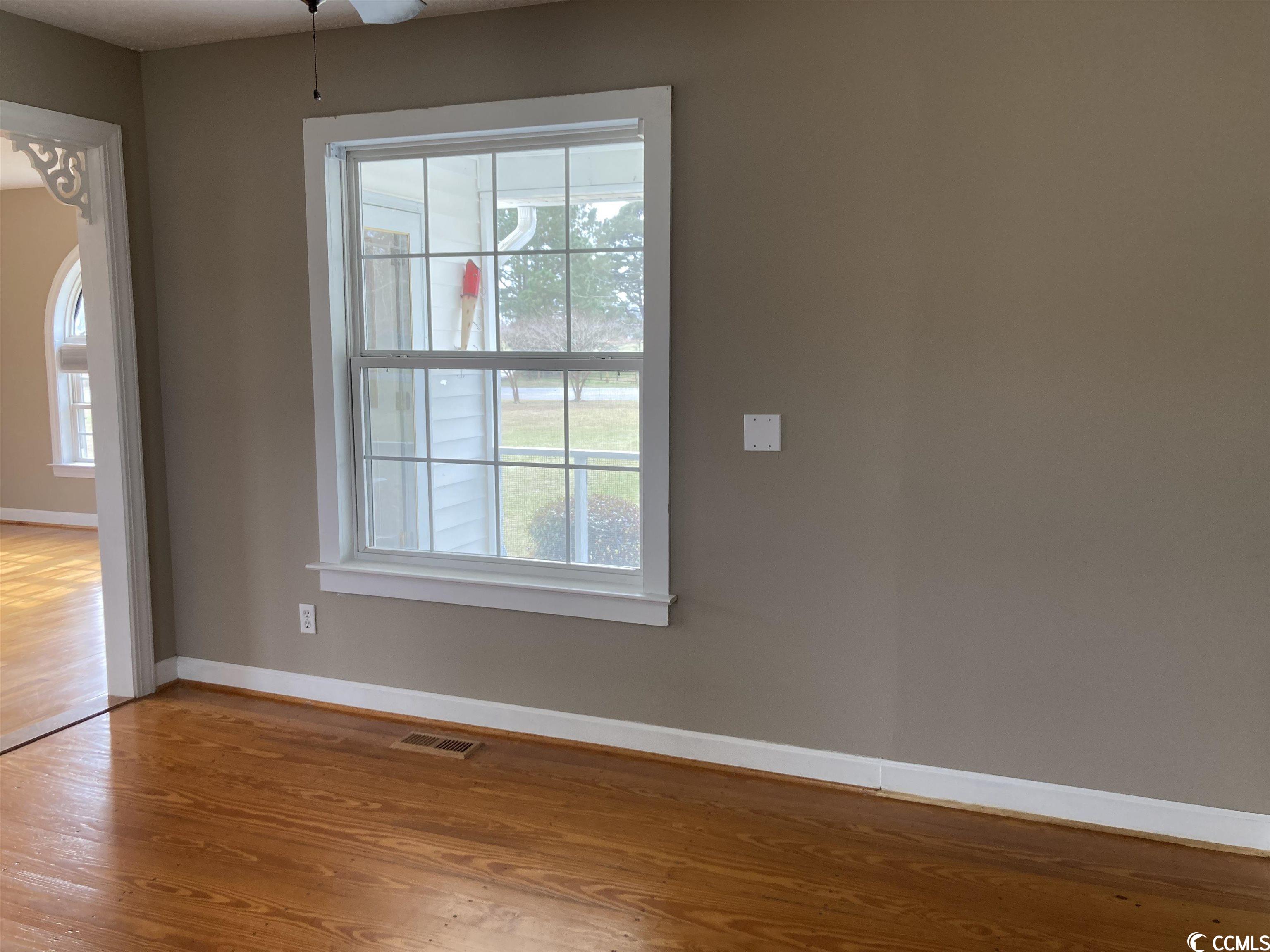 803 Lovell Road Nichols, SC 29581 - Photo 5 of 29 Gallery Image 5
