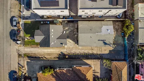 $725,000 | 528 West 75th Street, Los Angeles, CA 90044