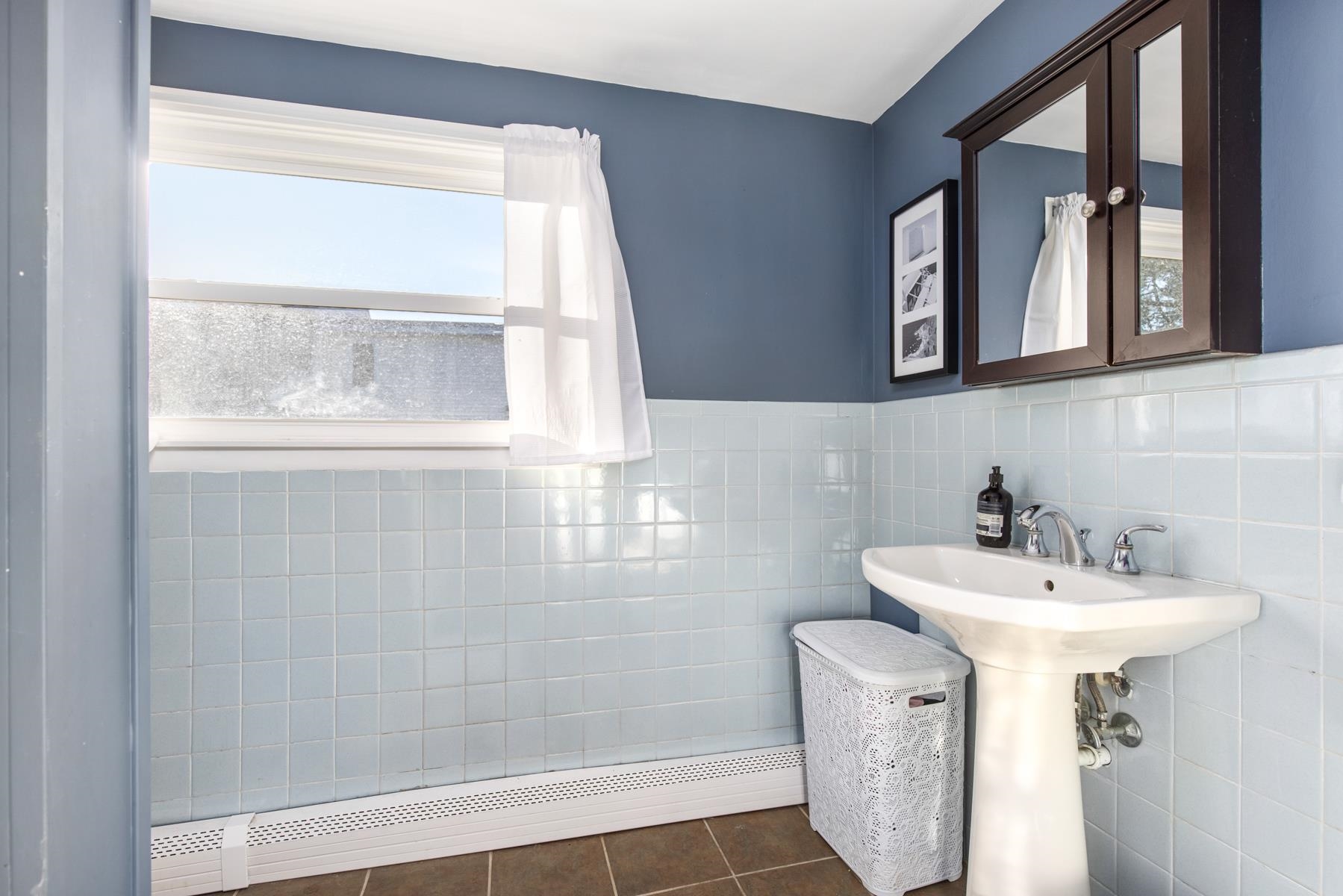 3 Hawthorne Road Dover, NH 03820 - Photo 23 of 35 Gallery Image 23