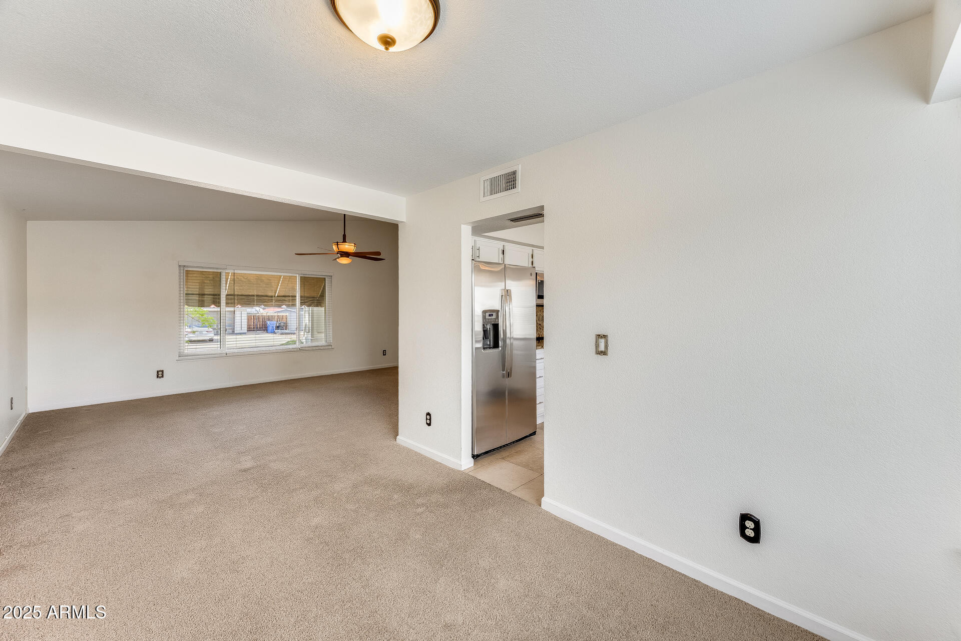 1929 East Redfield Road Phoenix, AZ 85022 - Photo 11 of 58 a view of an empty room