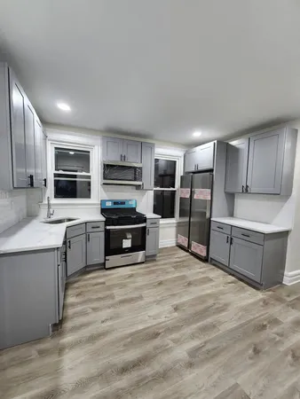$2,995 | 65 Halstead Street, Unit 2, Kearny, NJ 07032