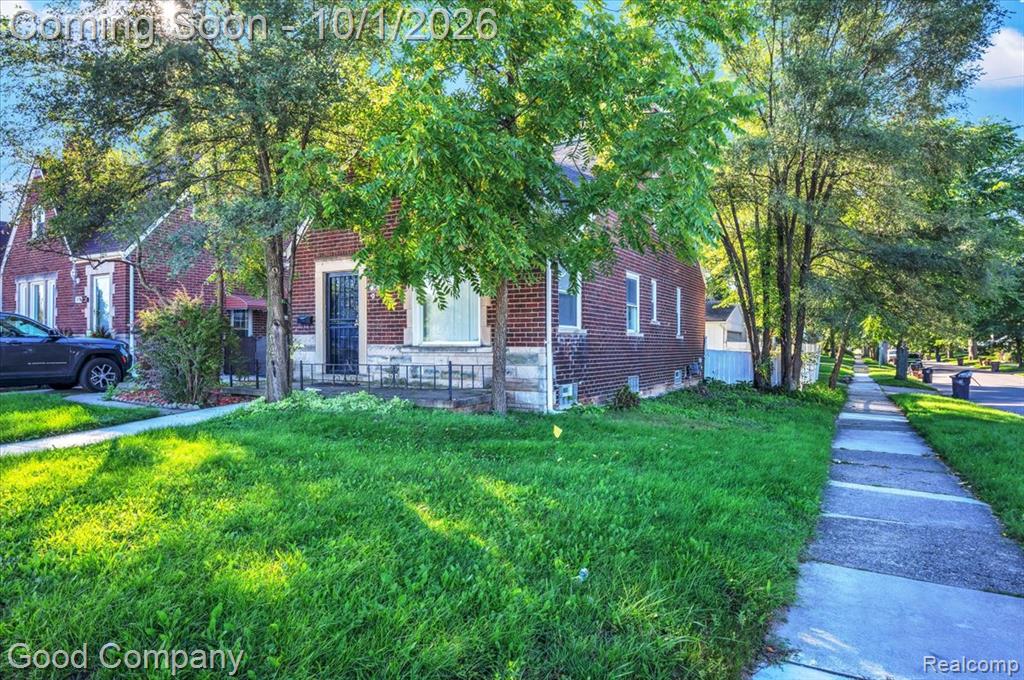 361 Elizabeth Lake Road Pontiac, MI 48341 - Photo 2 of 26 Gallery Image 2
