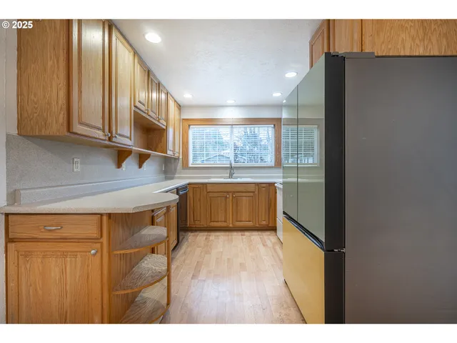 $455,000 | 1155 18th Street Northeast, Salem, OR 97301