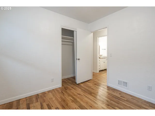 $455,000 | 1155 18th Street Northeast, Salem, OR 97301