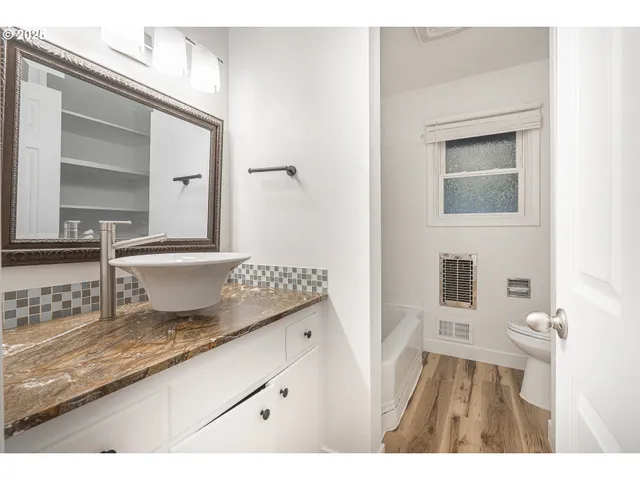 $455,000 | 1155 18th Street Northeast, Salem, OR 97301