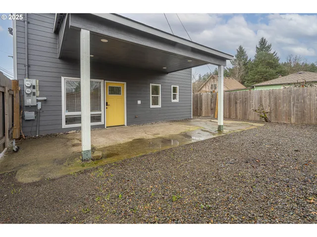 $455,000 | 1155 18th Street Northeast, Salem, OR 97301