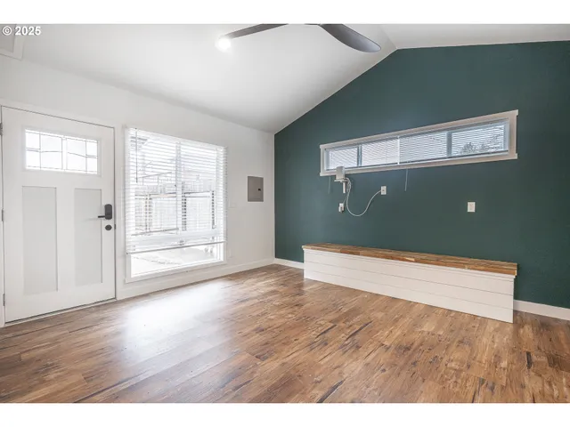 $455,000 | 1155 18th Street Northeast, Salem, OR 97301