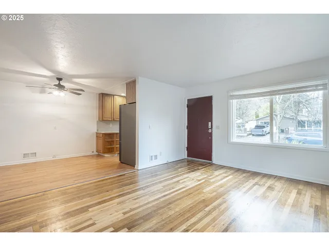 $455,000 | 1155 18th Street Northeast, Salem, OR 97301