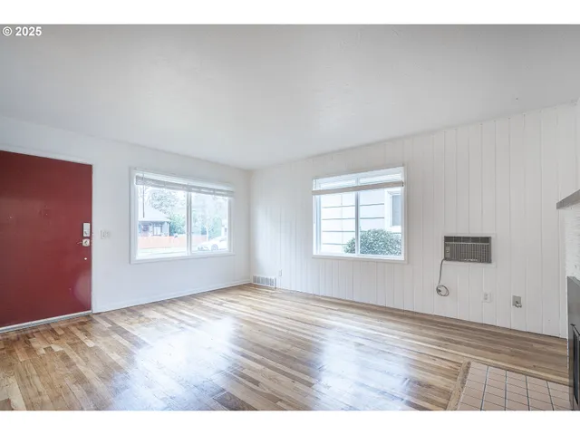 $455,000 | 1155 18th Street Northeast, Salem, OR 97301