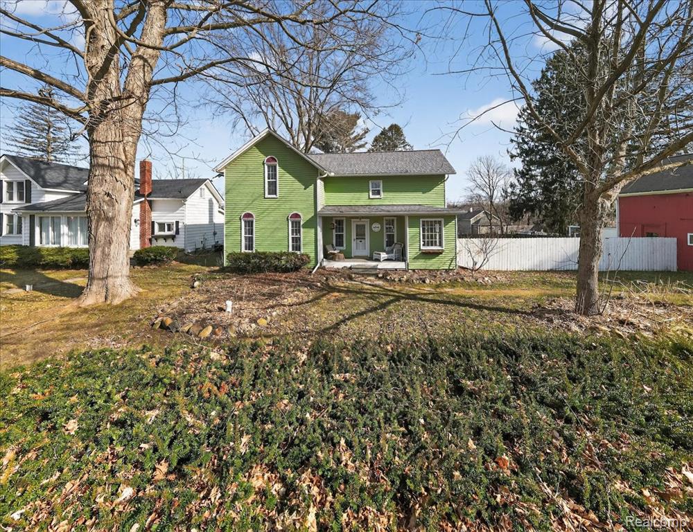 144 Franklin Street Holly, MI 48442 - Photo 2 of 50 Gallery Image 2