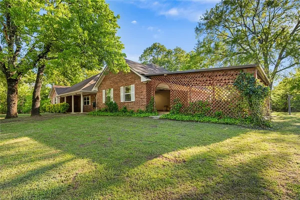 $988,650 | 7275 Leavenworth Trail, Mead, OK 73449