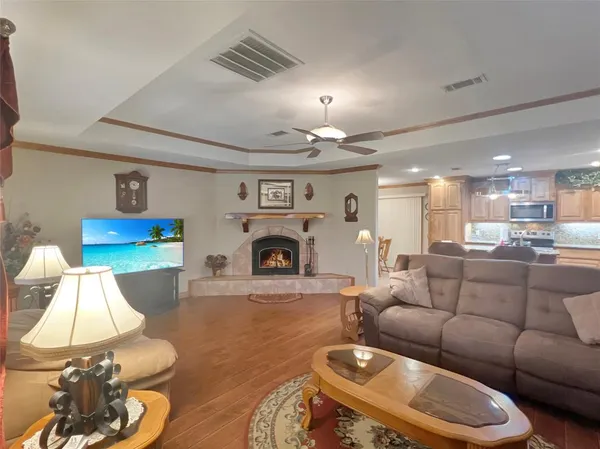 $988,650 | 7275 Leavenworth Trail, Mead, OK 73449