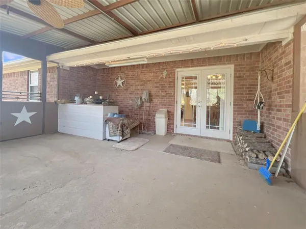 $988,650 | 7275 Leavenworth Trail, Mead, OK 73449
