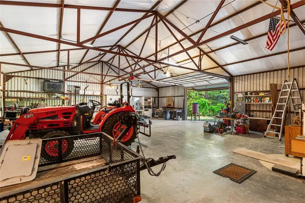 $988,650 | 7275 Leavenworth Trail, Mead, OK 73449