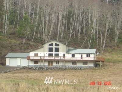 590 Rue Creek Road Raymond, WA 98577 - Photo 1 of 1 Gallery Image 1