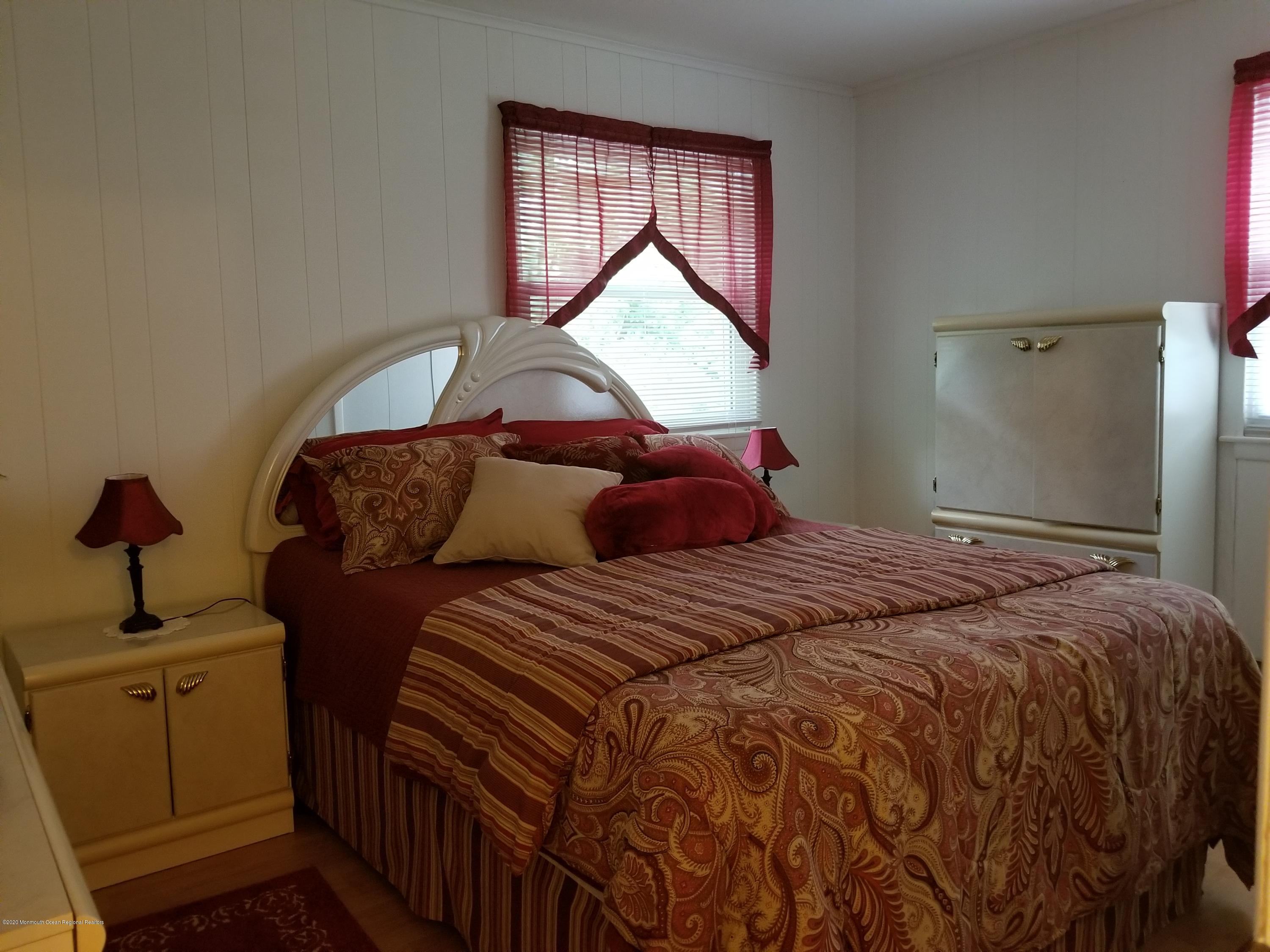 56 Constitution Boulevard Whiting, NJ 08759 - Photo 19 of 22 20200730_174320