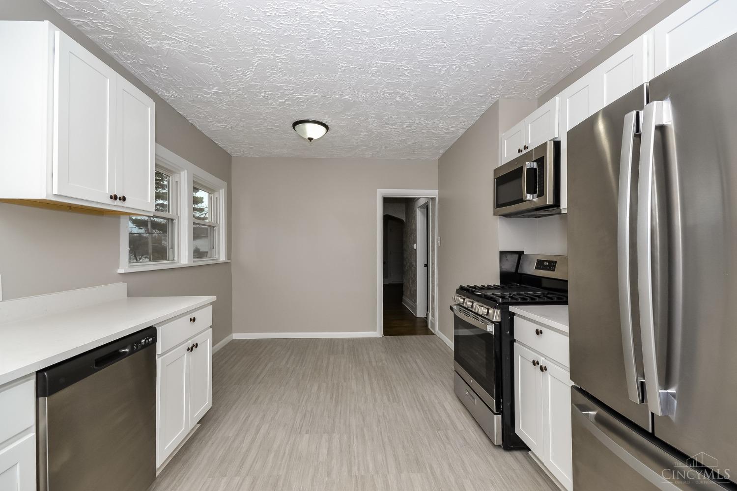 6736 Dawson Road Madeira, OH 45243 - Photo 7 of 23 Gallery Image 7