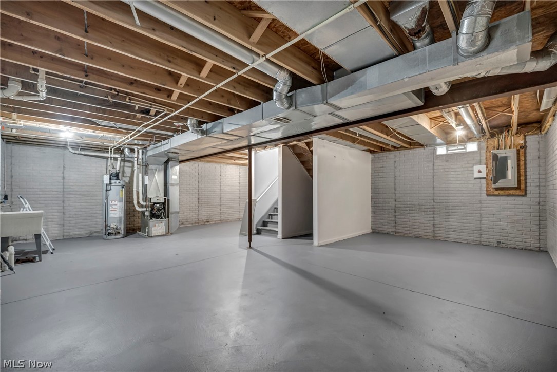 645 Eddy Road Cleveland, OH 44108 - Photo 36 of 44 Gallery Image 36