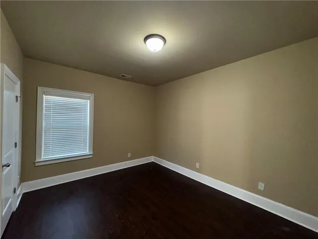 a view of a pathway both side of building