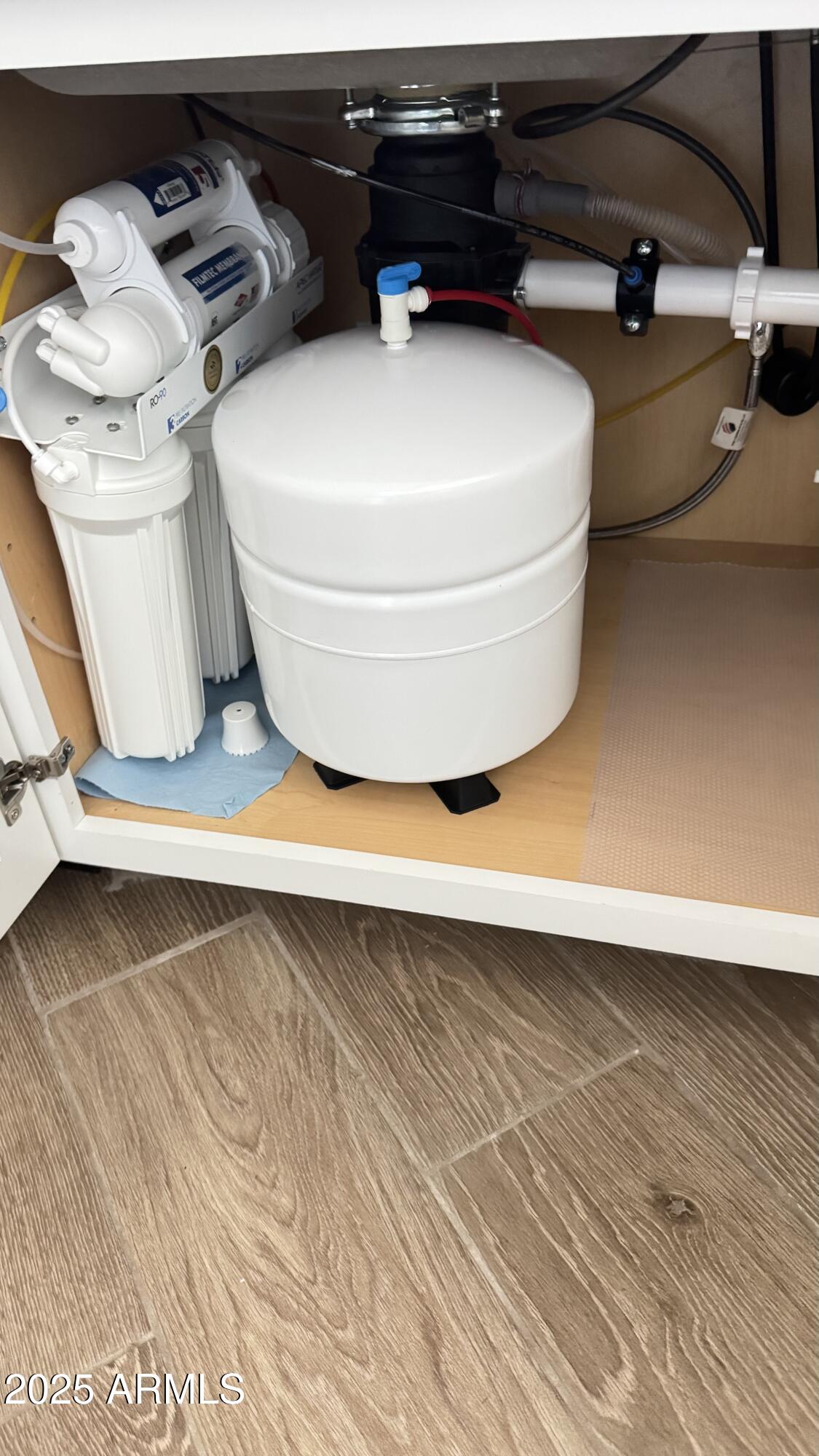 2511 West Queen Creek Road, Unit 377 Chandler, AZ 85248 - Photo 26 of 47 a bathroom with a sink and mirror