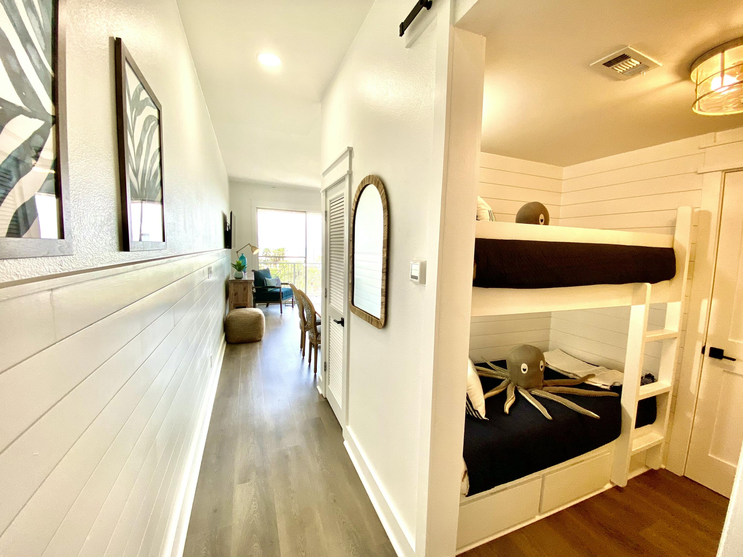 145 Spires Lane, Unit 411 Santa Rosa Beach, FL 32459 - Photo 33 of 44 a view of a living room and bathroom