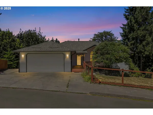 $475,000 | 75137 Alder Lane, Rainier, OR 97048