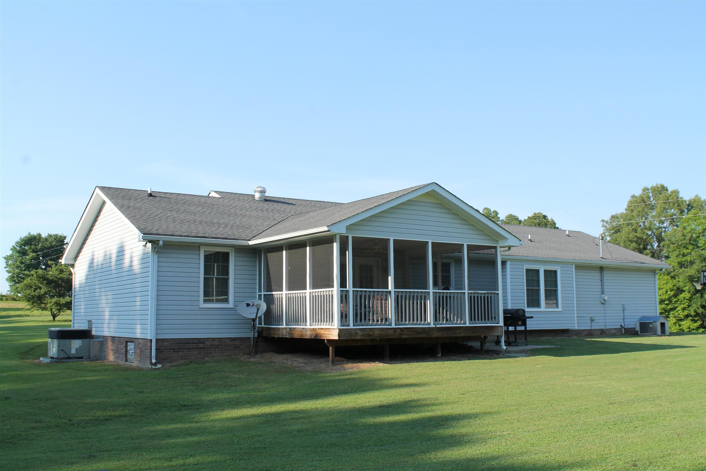 1130 Grays Chapel Road Southside, TN 37171 - Photo 19 of 24 Gallery Image 19