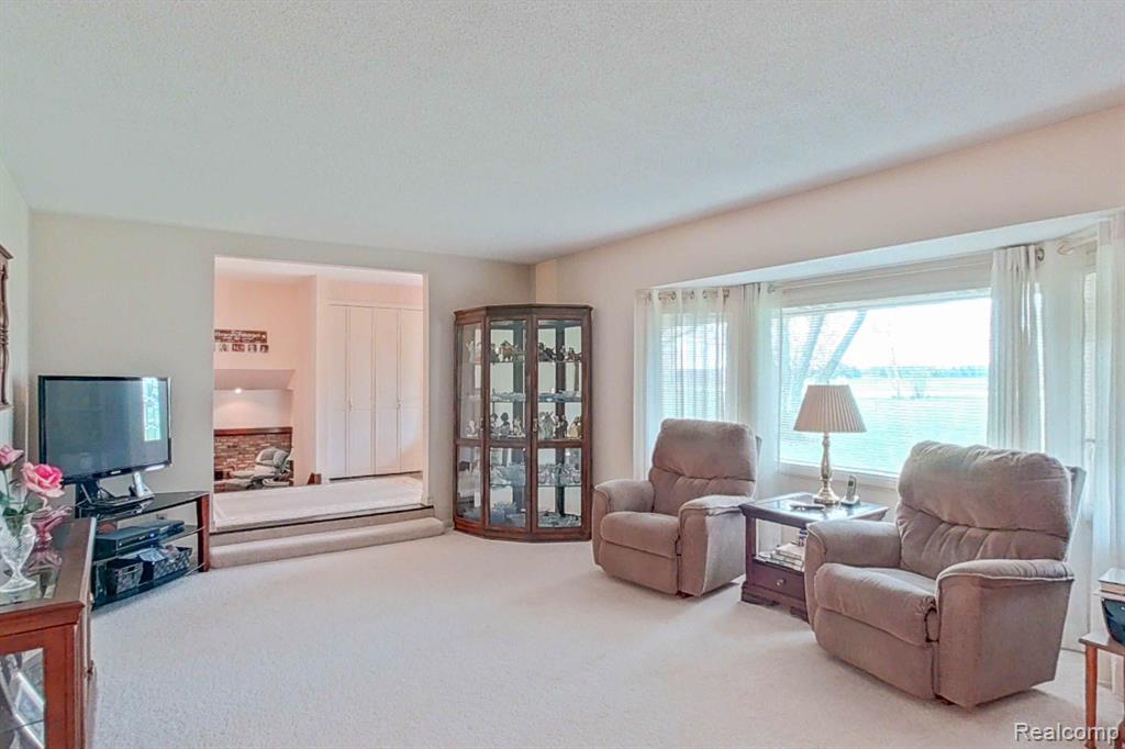 8390 Calkins Road Flint, MI 48532 - Photo 14 of 47