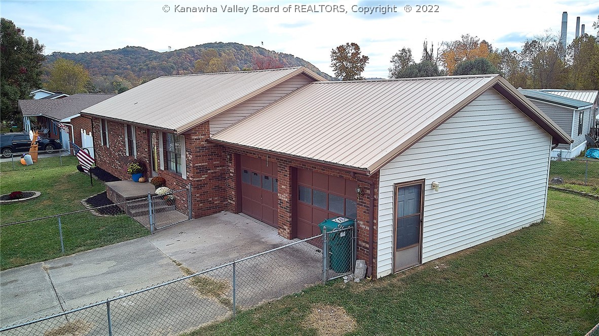 110 Rolling Acres Road Winfield, WV 25213 - Photo 41 of 42 Gallery Image 41