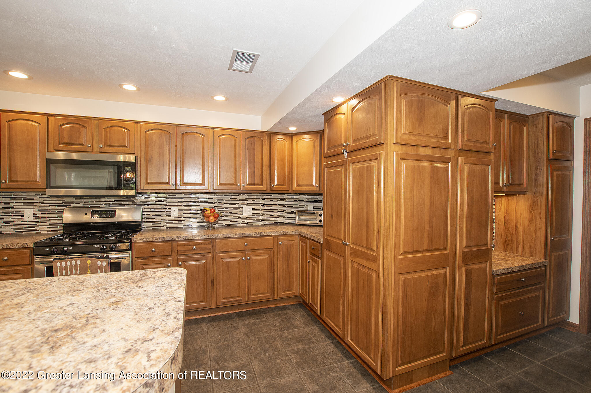 8493 Oneida Road Grand Ledge, MI 48837 - Photo 2 of 54 Oneida-8