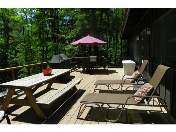 669 Morgan Road Hartford, VT 05059 - Photo 3 of 14 Gallery Image 3