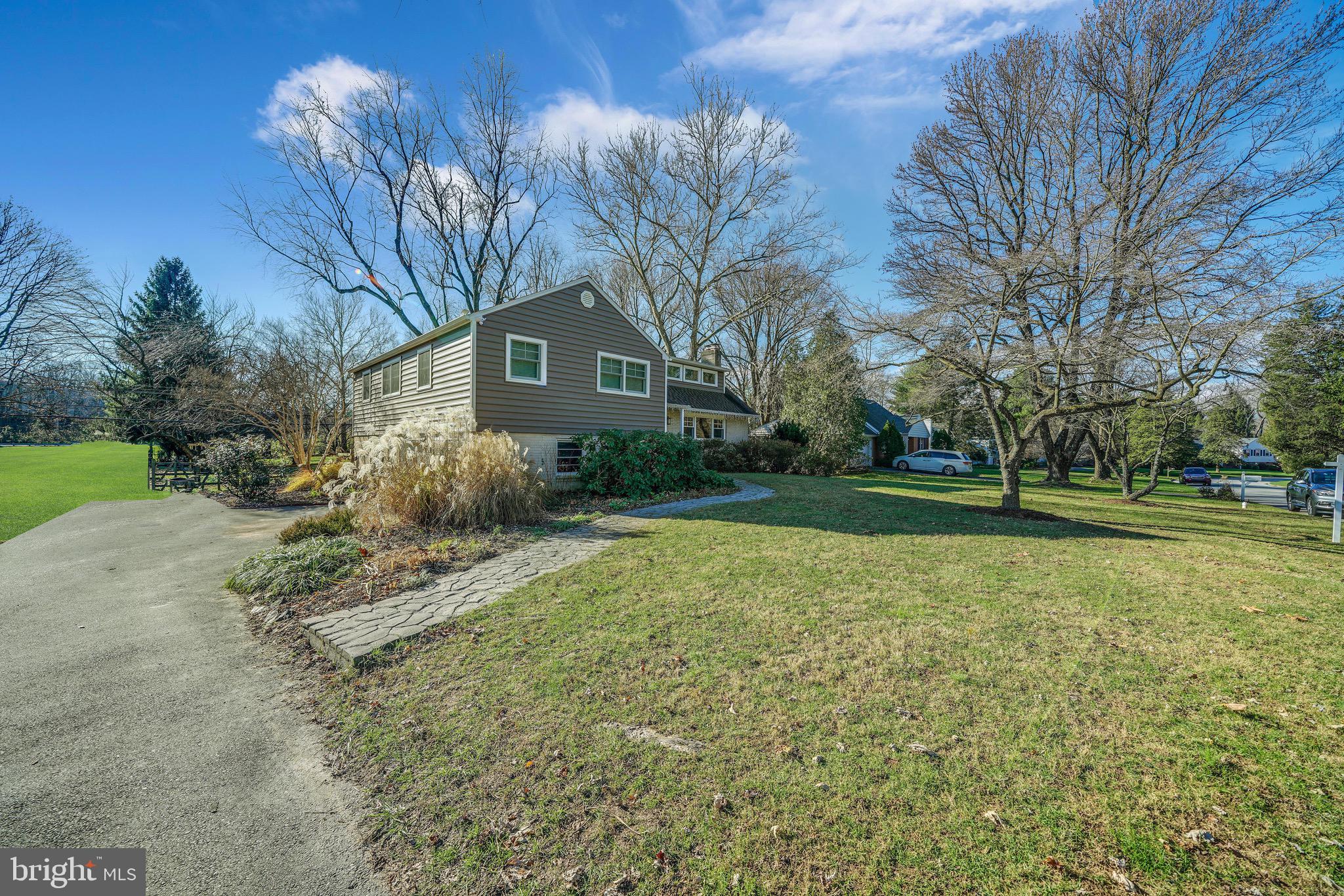 1138 West Valley Road Wayne, PA 19087 - Photo 3 of 36