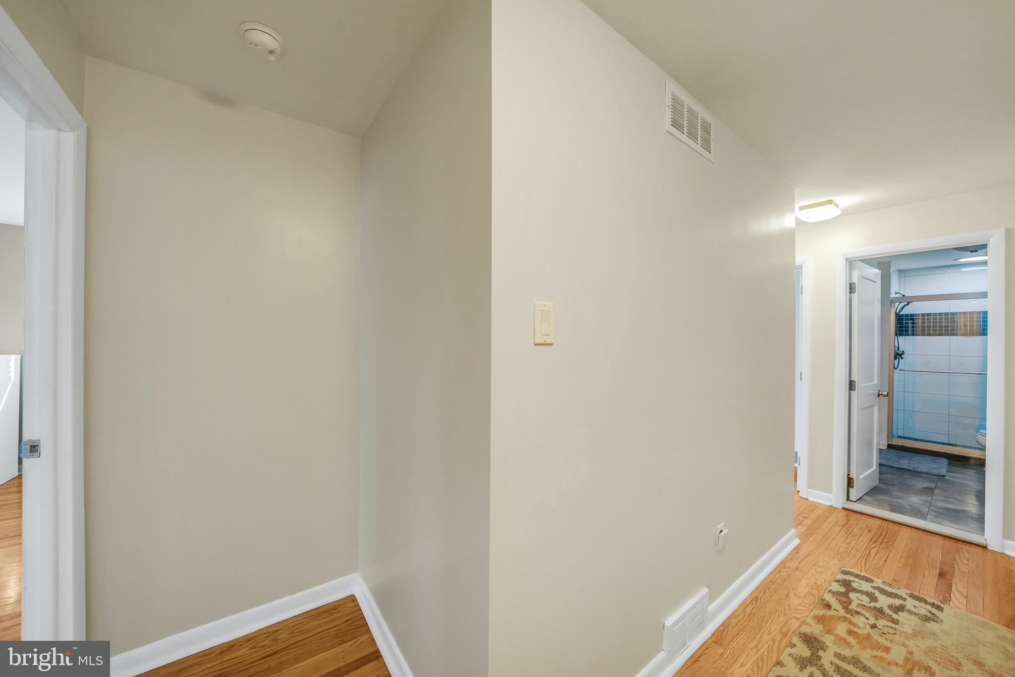 1138 West Valley Road Wayne, PA 19087 - Photo 22 of 36 Upper Level Hallway w/ hardwood floors