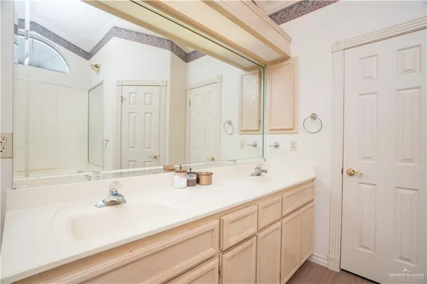 $308,000 | 501 West Esperanza Avenue, McAllen, TX 78501