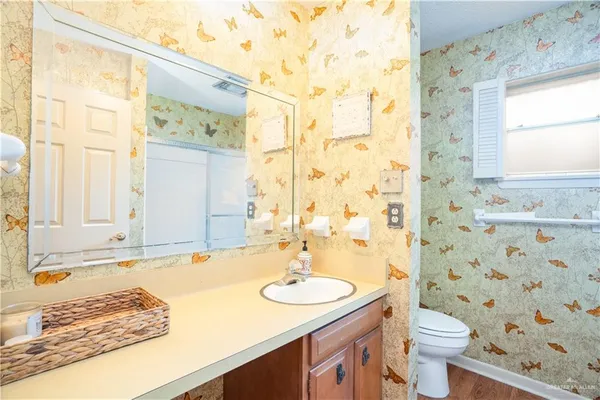 $308,000 | 501 West Esperanza Avenue, McAllen, TX 78501