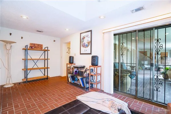 $308,000 | 501 West Esperanza Avenue, McAllen, TX 78501