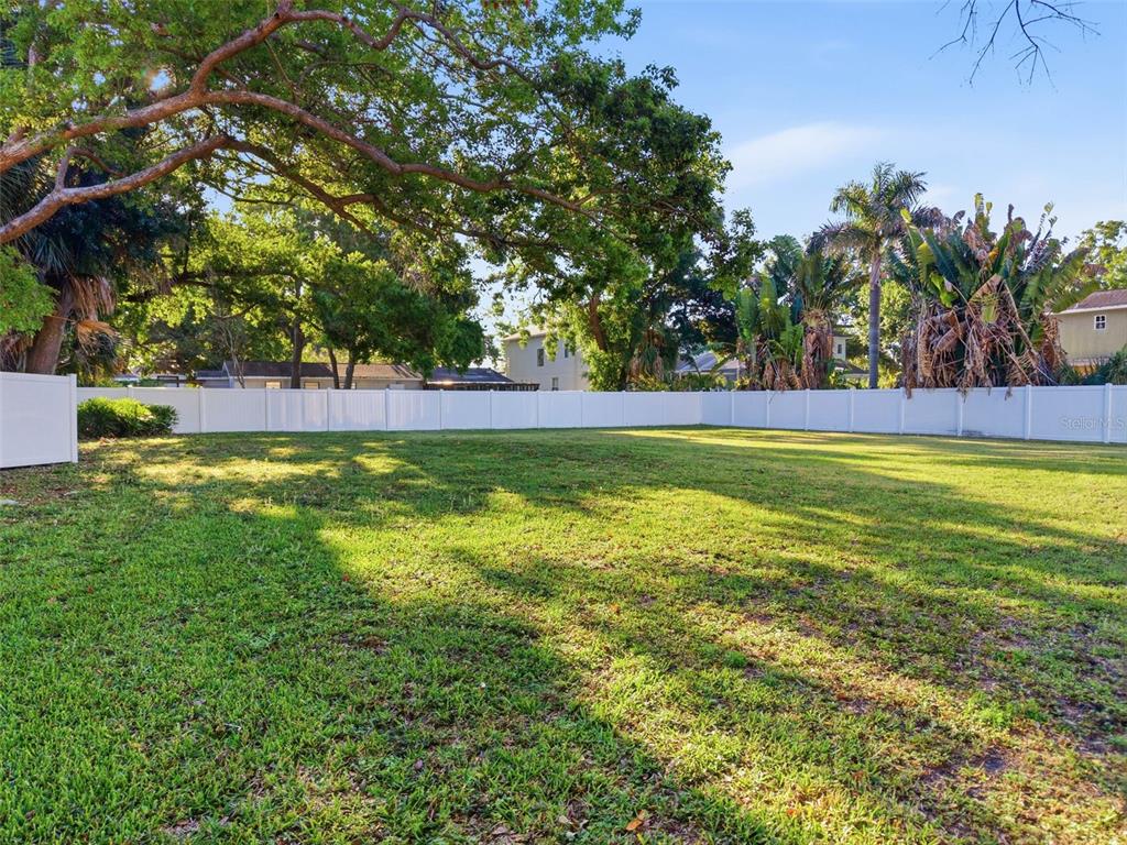 3348 West Hidden Haven Court Tampa, FL 33607 - Photo 14 of 43