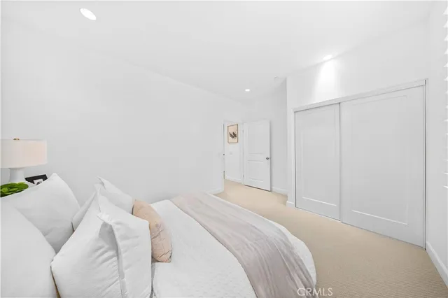 $2,480,000 | 230 Shelbourne, Irvine, CA 92620