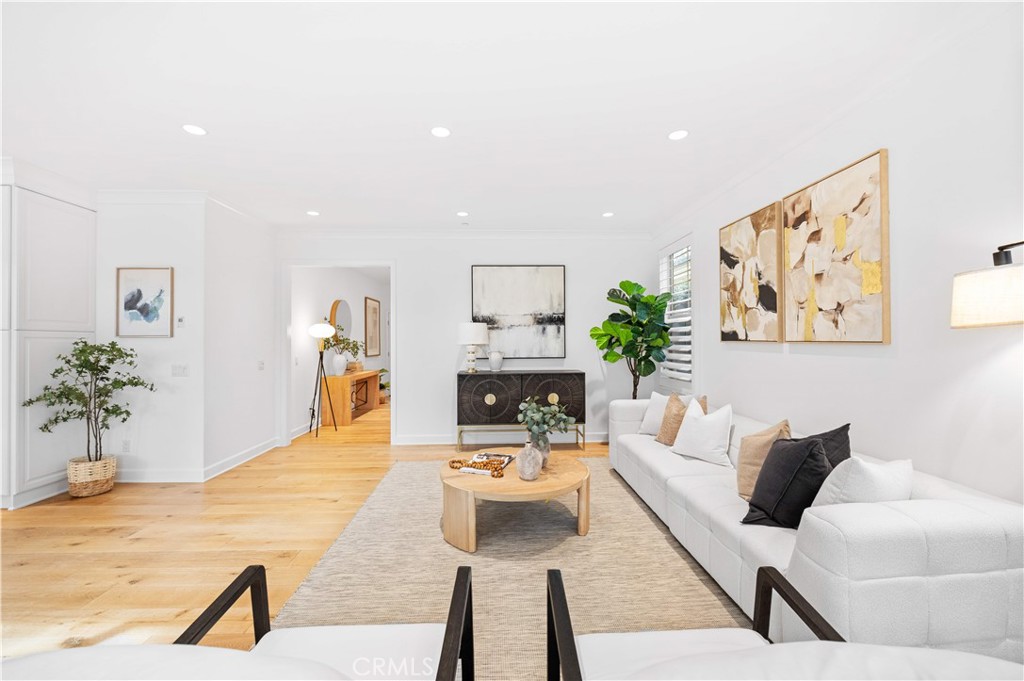 230 Shelbourne Irvine, CA 92620 - Photo 7 of 32