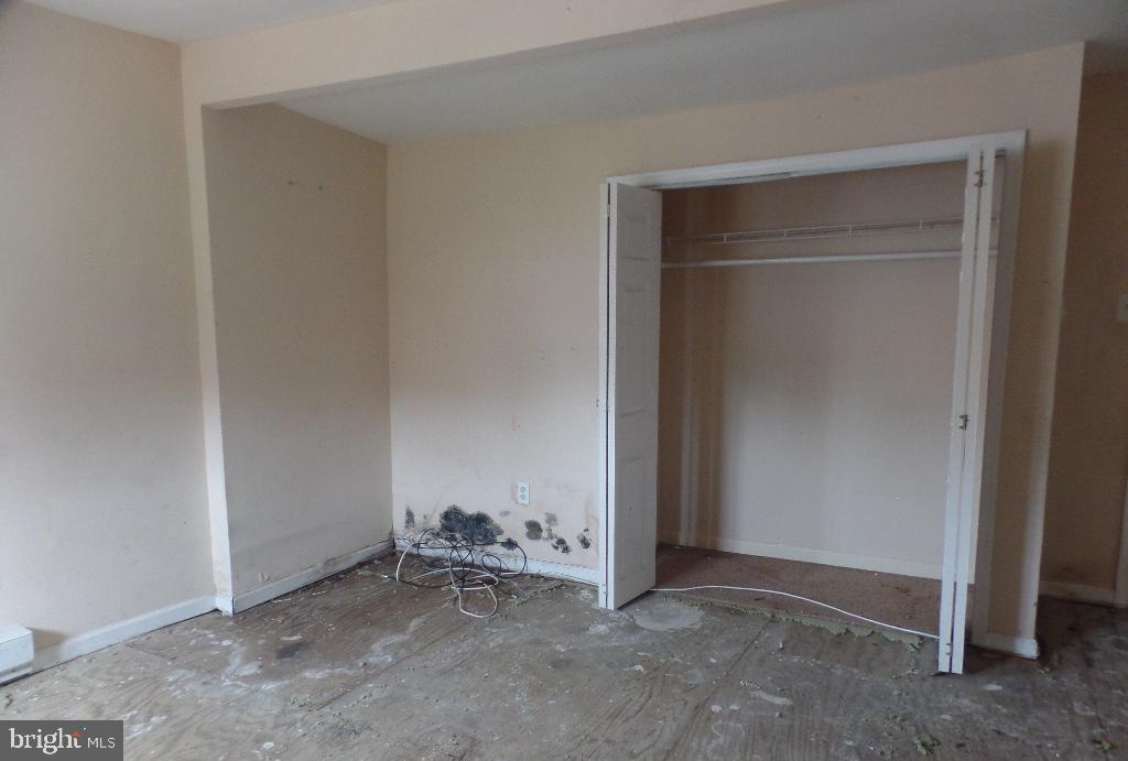 4622 Hawthorne Street Philadelphia, PA 19124 - Photo 15 of 19