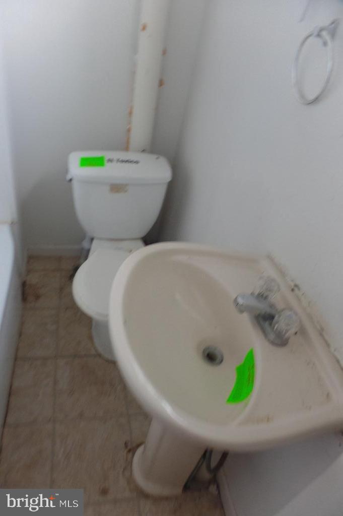 4622 Hawthorne Street Philadelphia, PA 19124 - Photo 8 of 19