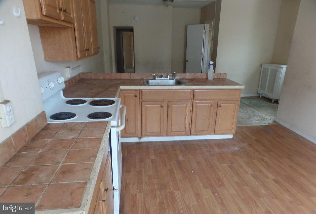 4622 Hawthorne Street Philadelphia, PA 19124 - Photo 10 of 19