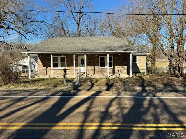 $225,000 | 407 North N Highway, Waynesville, MO 65583