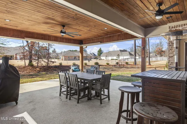 $650,000 | 139 Ashbrooke Trail, Madison, MS 39110