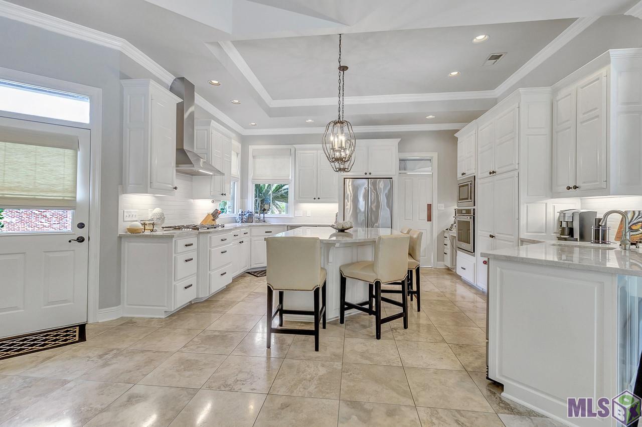 3923 Overlook Point Court Baton Rouge, LA 70817 - Photo 10 of 49